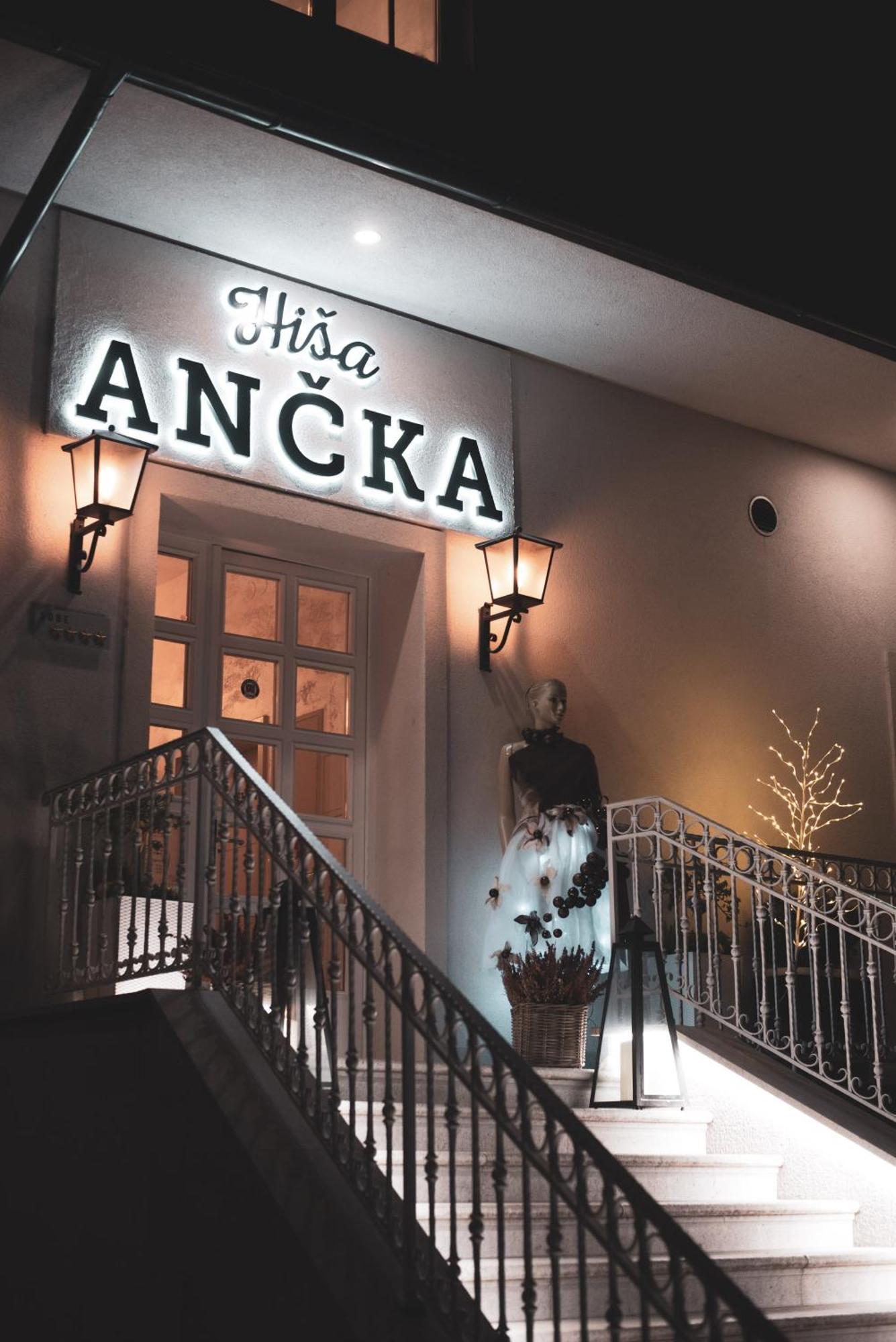 Hisa Ancka, Boutique Hotel & Maja Rooms Slovenj Gradec Luaran gambar